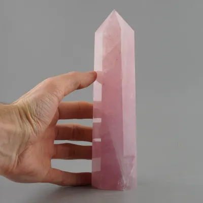 Obelisk růženin 20cm
